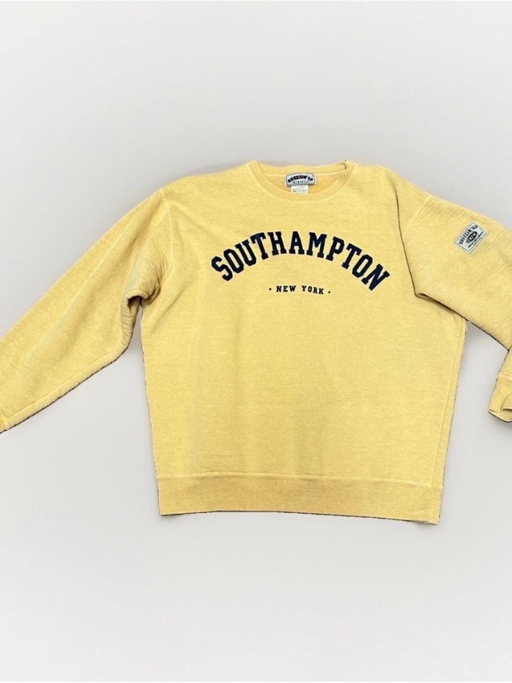 Vintage 90s SouthHampton New York Butter Yellow Pullover Sweatshirt Size Medium